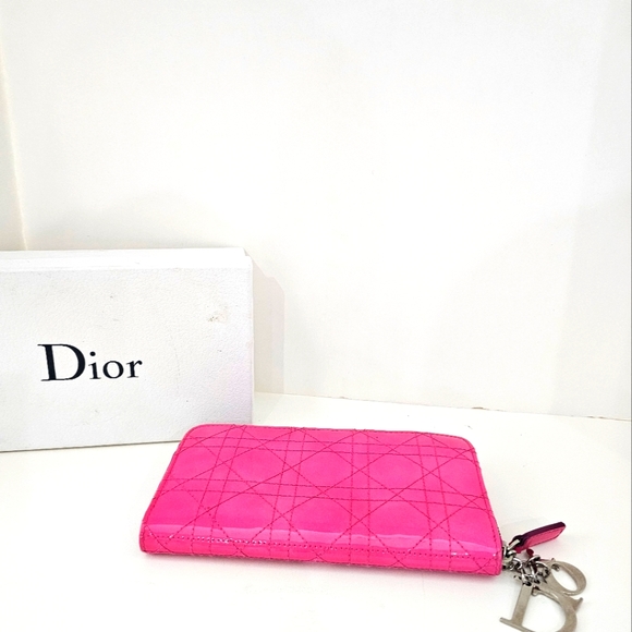 Dior Cannage Patent Zip Around Wallet - Picture 1 of 10